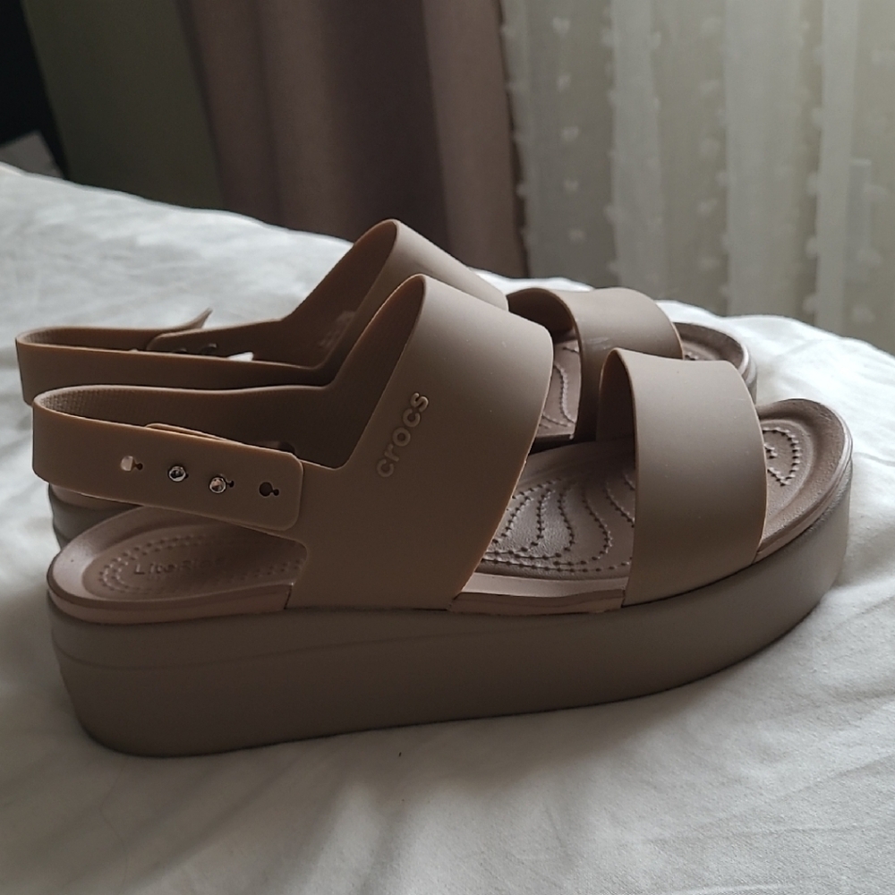 Crocs Brooklyn Wedge Sandals
